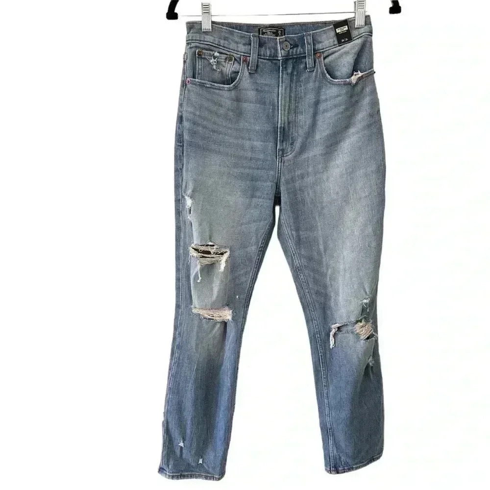 Nwt Abercrombie & Fitch Ultra High Rise Mom Jeans Thrashed Denim Womens 26 2R